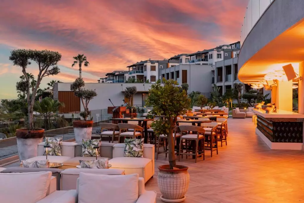 کافه میرادا اکسکلوسیو